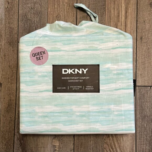 DKNY Queen Sheets Sheet Set Mint Green Aqua White Blue Tie Dye Wrinkle Resistant - Picture 1 of 5